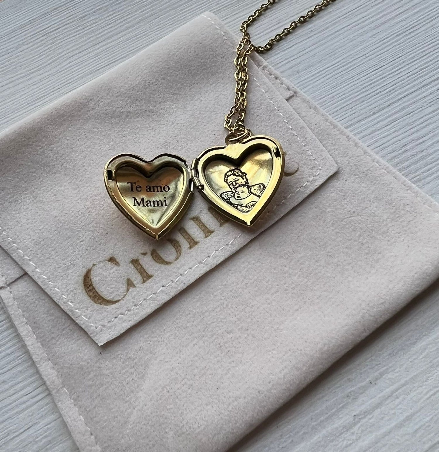 Collares